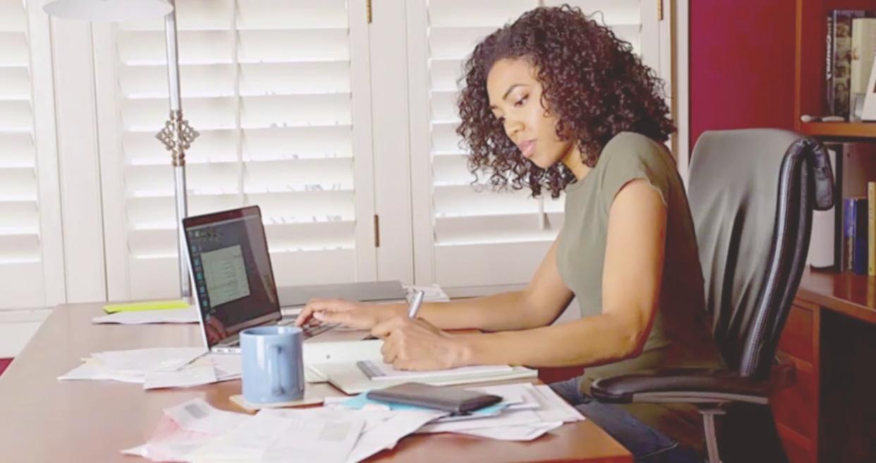 Sesión de trabajo en grupo sobre análisis financiero
